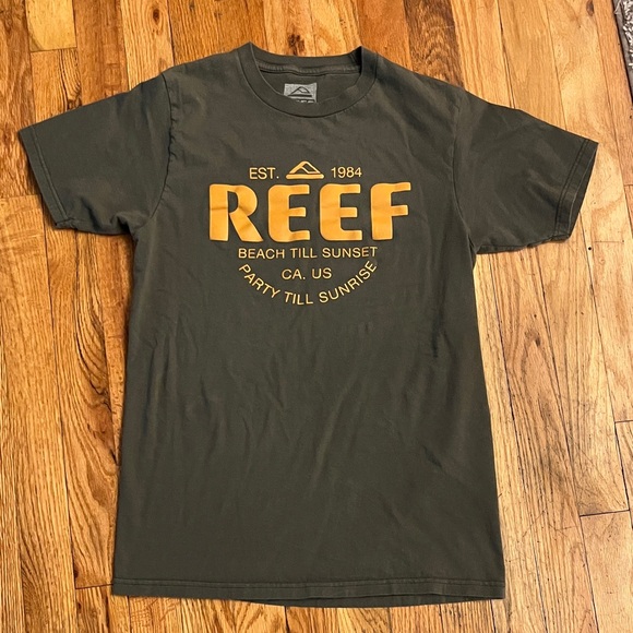 Reef Tops - Reef Dark Green Graphic Tee